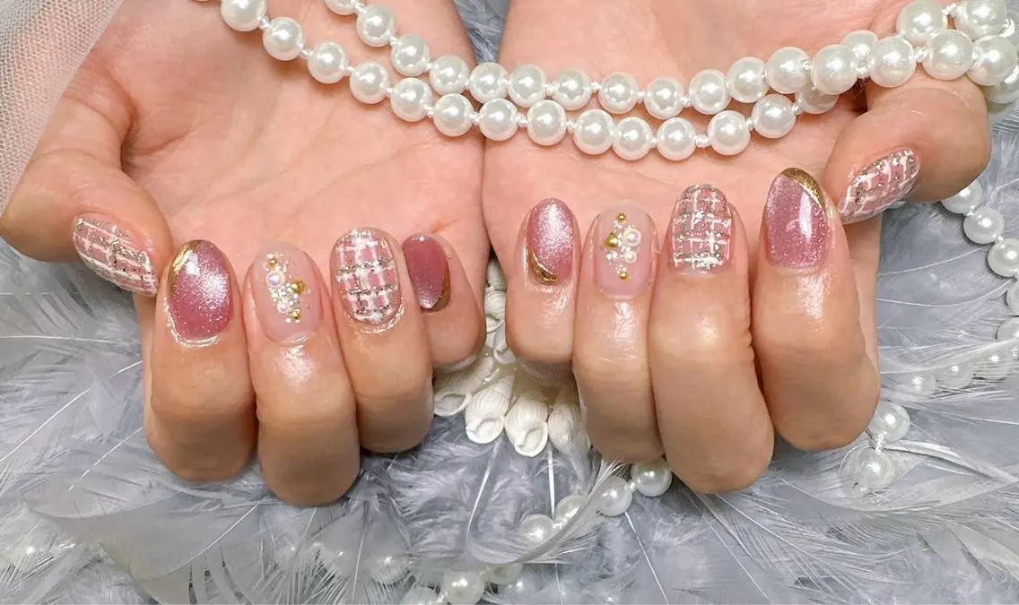 ネイル ボーダー マグネットネイル ミラーネイル ハンドネイル Pretty Nail Salonのネイルデザイン