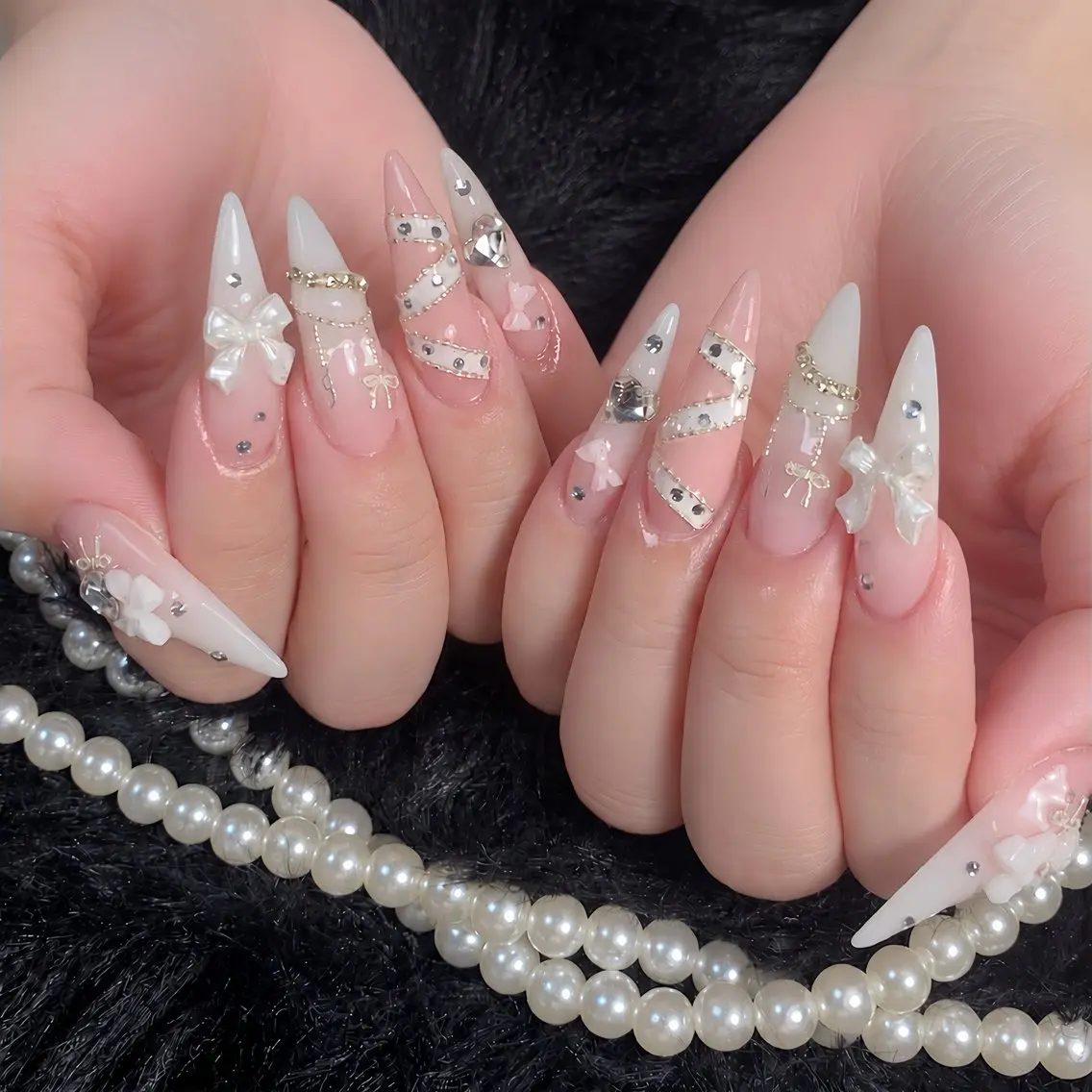 ネイル オーロラネイル 長さ出し フラッシュネイル フレンチネイル ジェルネイル ハンドネイル ハンドケア CiCi NailSalonのネイルデザイン