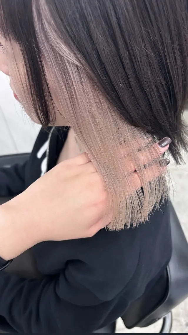 ショート カラー ヘアカラー Ann./艶髪 /レイヤーカットのヘアスタイル