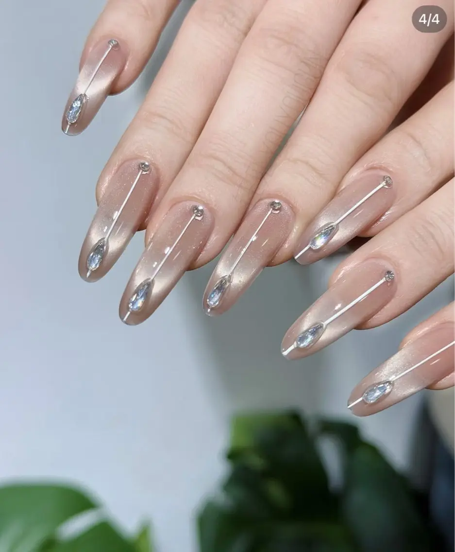 ネイル フレンチネイル グラデーション キラキラネイル 韓国ネイル マグネットネイル 🎀🎀YooLi Nail Salonのネイルデザイン