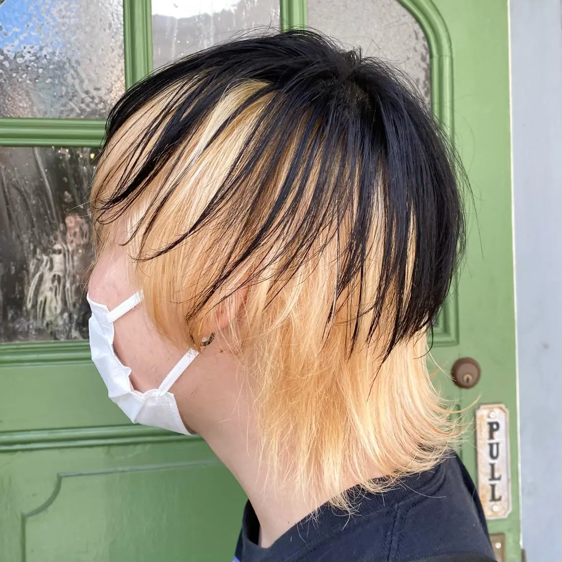 カラー メンズ メンズブリーチ メンズウルフカット ブリーチ 抜きっぱなしブロンド ブロンド カット ヘアカラー ヘッドスパ BRITS 渡辺 菜々子のヘアスタイル