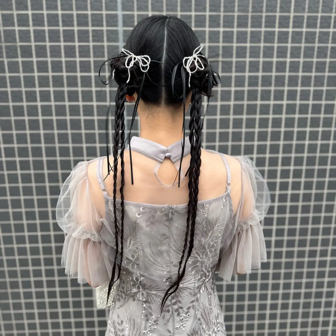 ロング お団子ヘア ヘアセット 会田有紀 /切りっぱなしボブのヘアスタイル