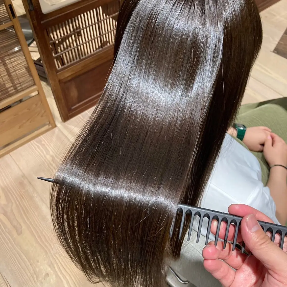 ロング カット 縮毛矯正 トリートメント ヘッドスパ 小島 千春のヘアスタイル