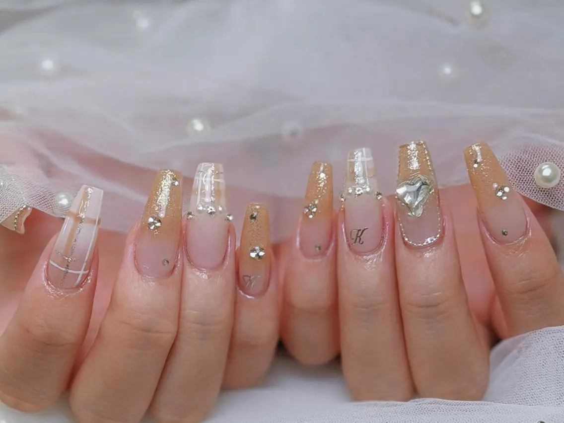 ネイル ハンドネイル 💕リリチップ 長持ち得意🩷のネイルデザイン