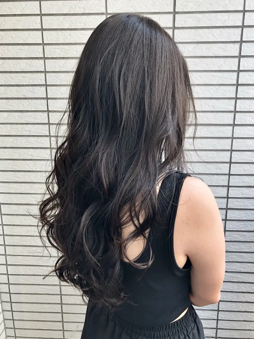 ロング カラー ヘアアレンジ アッシュ ロング 新徳 りえのヘアスタイル