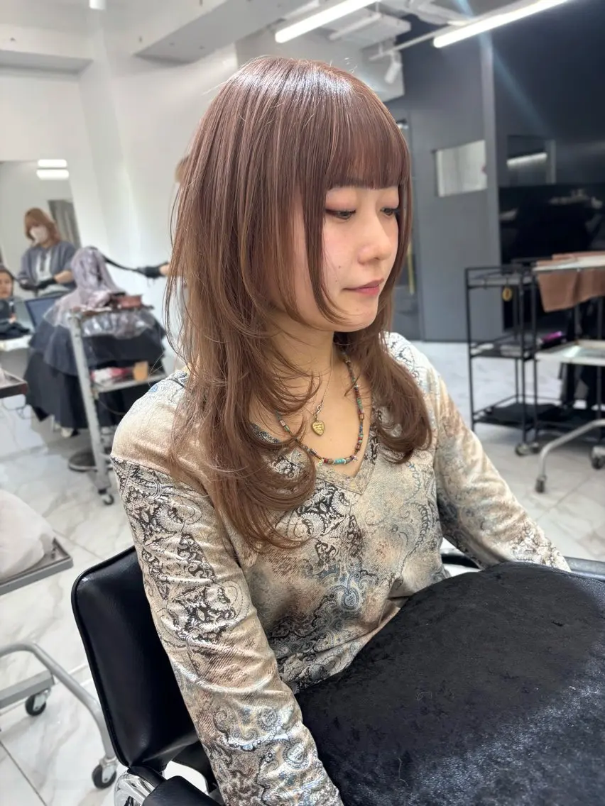 ミディアム カラー 黒髪 ブリーチ ヘアカラー 🩶大人韓国ヘア 渋谷/Satsukiのヘアスタイル