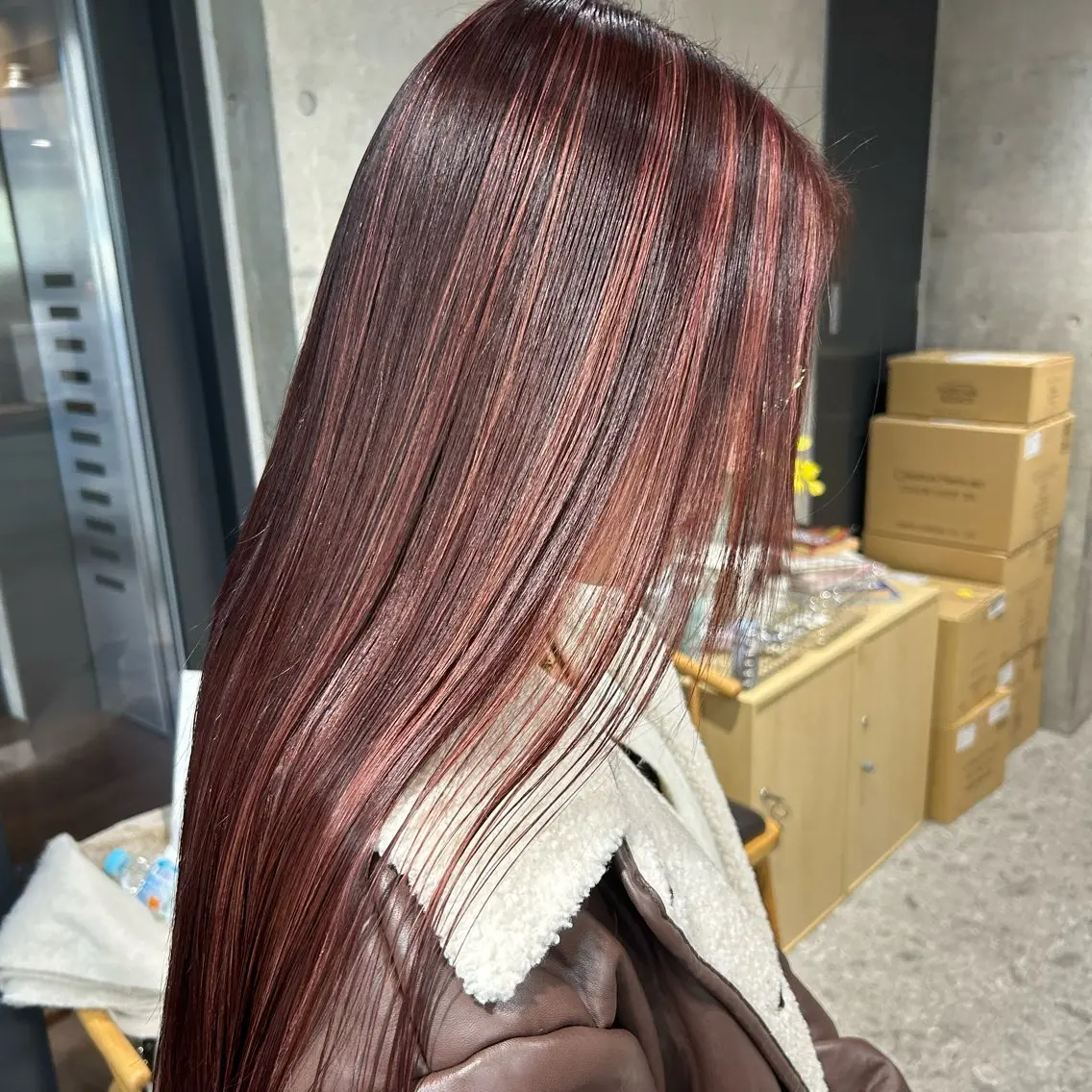 ロング カラー ハイライトカラー レッドカラー ハイライト ヘアカラー 🍎ブリーチカラー 🍎KUREA🍎のヘアスタイル