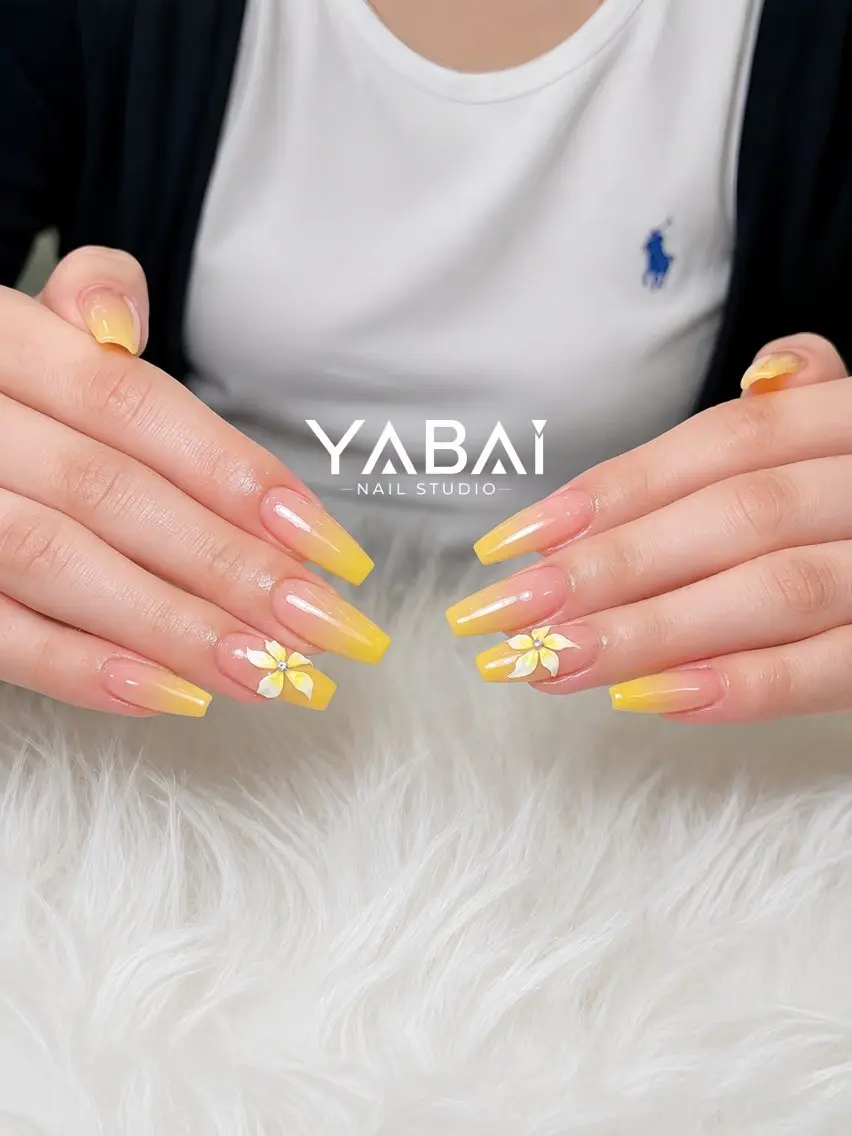 ネイル フラワーネイル グラデーション ロングネイル シンプルネイル 夏ネイル ハンドネイル YABAI NailStudioのネイルデザイン