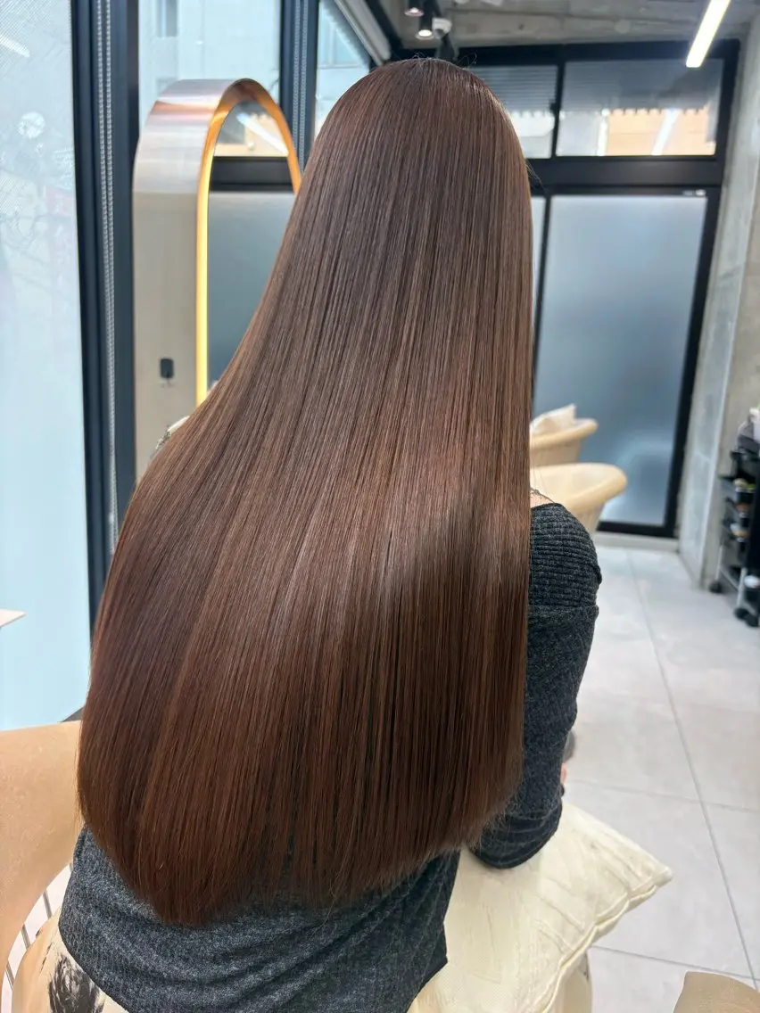 ロング 縮毛矯正 トリートメント 福岡縮毛矯正✨️ ストレート 向井和輝のヘアスタイル
