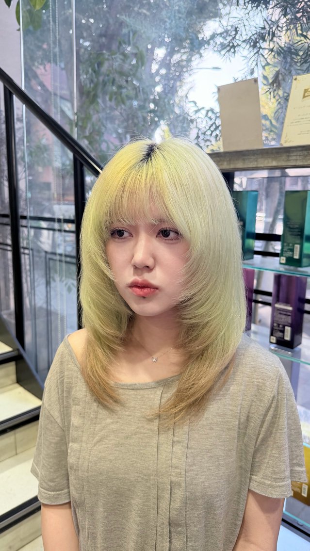 ロング カット 透明感┊︎レイヤー ┊︎mira🎀のヘアスタイル