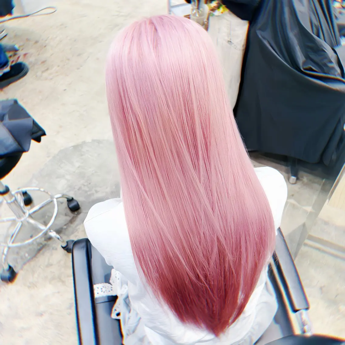 セミロング カラー ブリーチ ケアブリーチ デザインカラー ハイトーンカラー ハッシュカット ヘアカラー トリートメント ハイトーン/レイヤー しゅーたのヘアスタイル