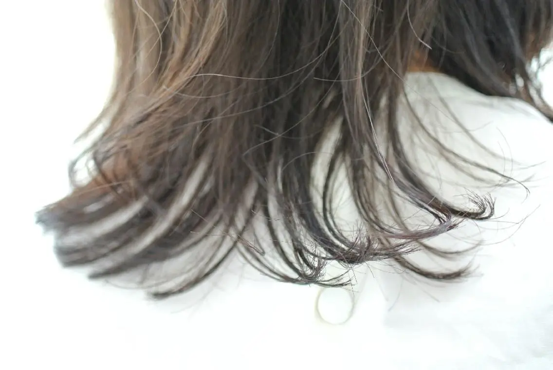 カラー 樋口 千尋のヘアスタイル