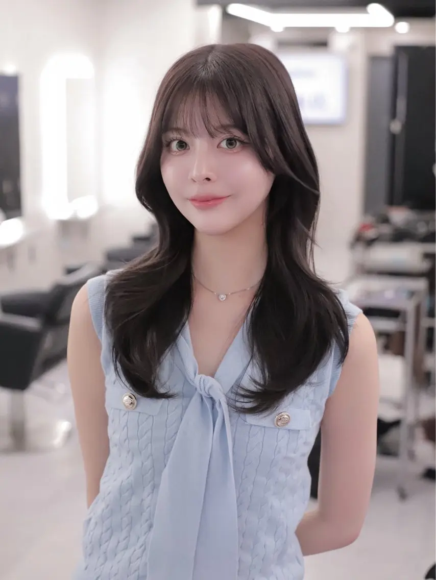 セミロング カラー 顔周りカット 髪質改善 韓国風ヘア レイヤーカット トリートメント カット ヘアカラー トリートメント 盛れる顔周りカット ♥️韓国ヘア"ちぇるのヘアスタイル