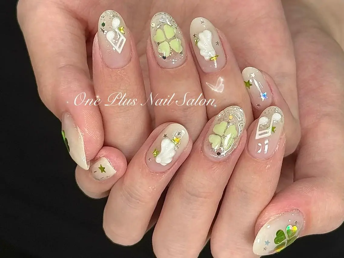 ネイル オーロラネイル 長さ出し フットネイル フレンチネイル ジェルネイル One Plus Nail Salonのネイルデザイン