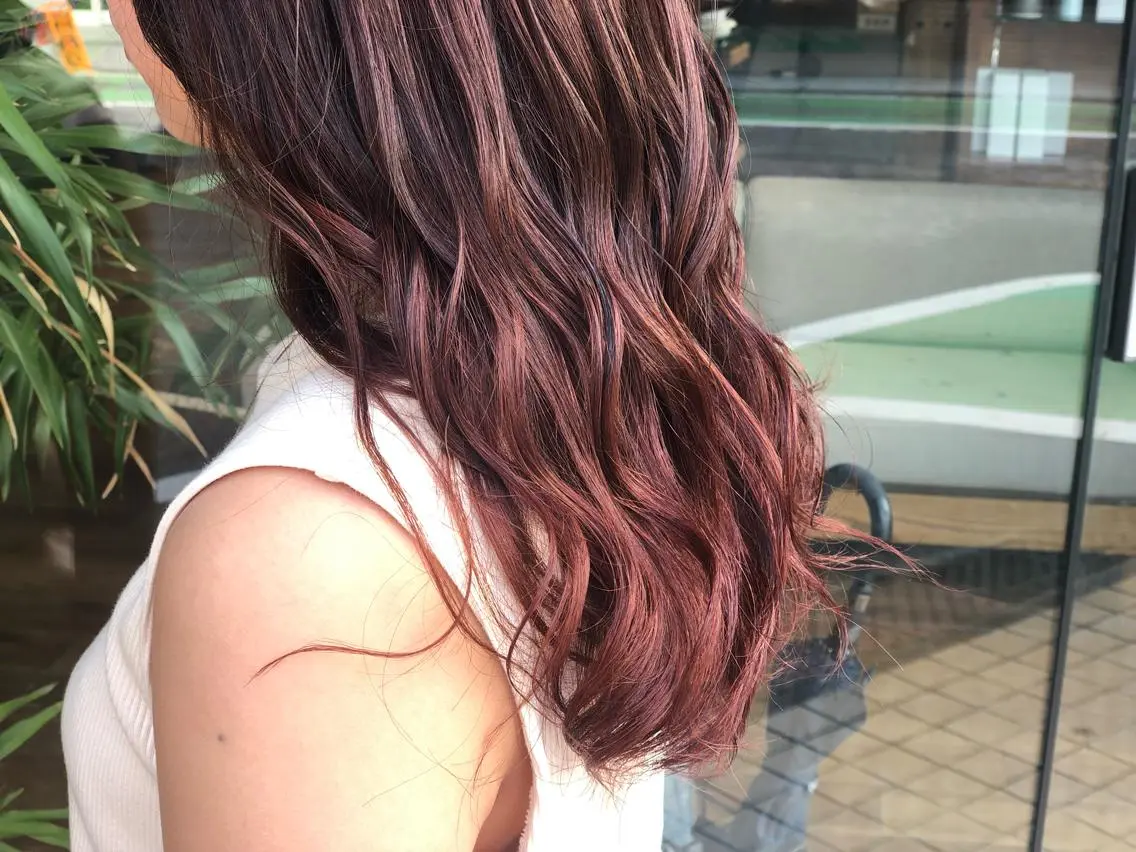 ロング カラー ピンクカラー あらい なつみのヘアスタイル