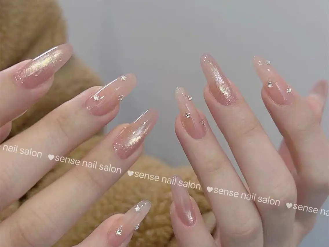 ネイル ジェルネイル マグネットネイル ミディアムネイル オフィスネイル ワンカラーネイル ハンドネイル ハンドケア 🎀Momo 🎀のネイルデザイン