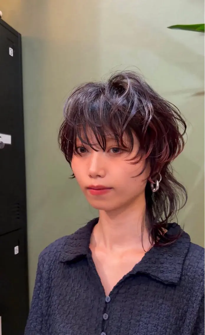 ミディアム 内山 優のヘアスタイル
