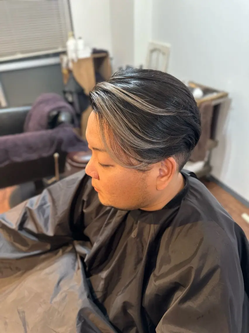 ミディアム カット Luzir⭐︎ GEN⭐︎のヘアスタイル