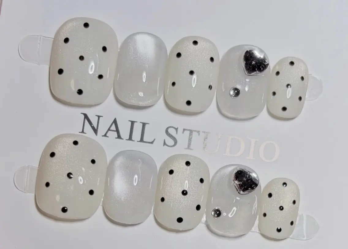 ネイル H3 Nail Tsuki🦋💙のネイルデザイン