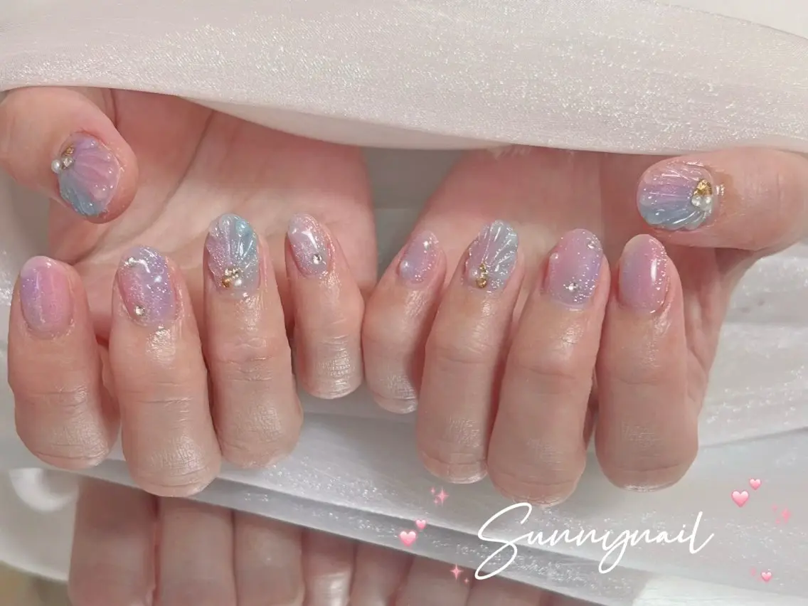 ネイル アートネイル オーロラネイル ブルー グラデーション 氷ネイル・うるうるネイル ハンドネイル ハンドケア sunnynail 小桃のネイルデザイン