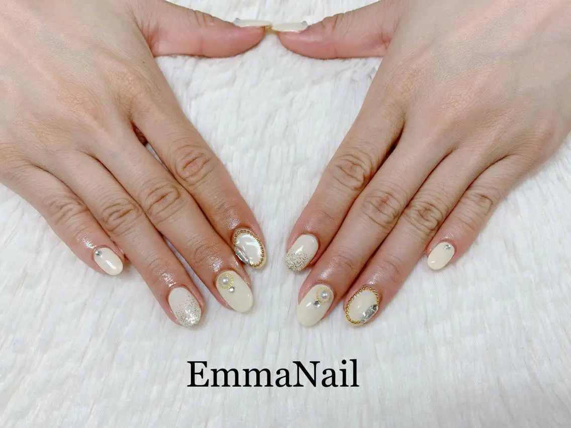 ネイル ジェルネイル 持ち込み salon EM&A emiのネイルデザイン
