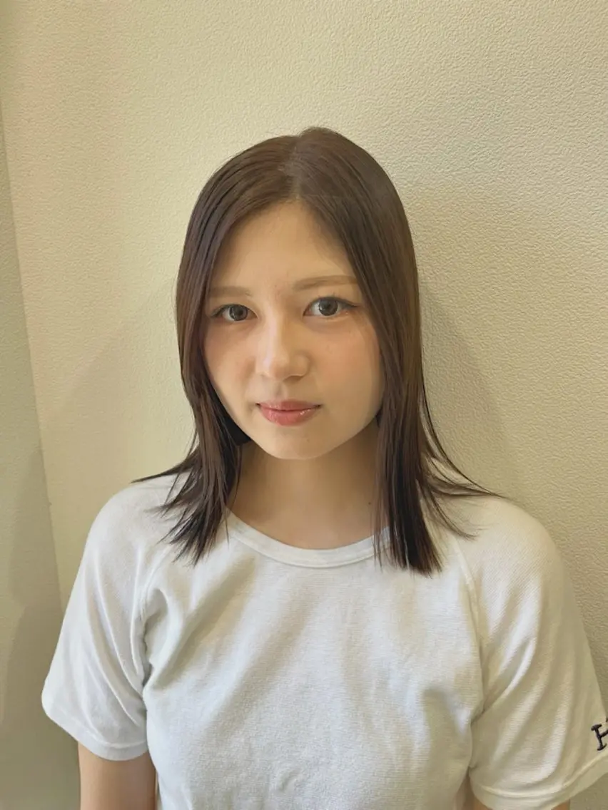 ミディアム ヘアカラー 東村 桃花のヘアスタイル