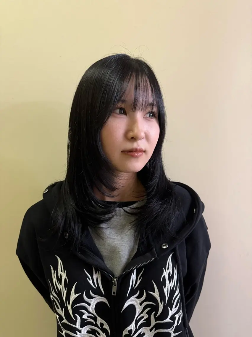 カラー ヘアカラー 寺崎 由衣のヘアスタイル