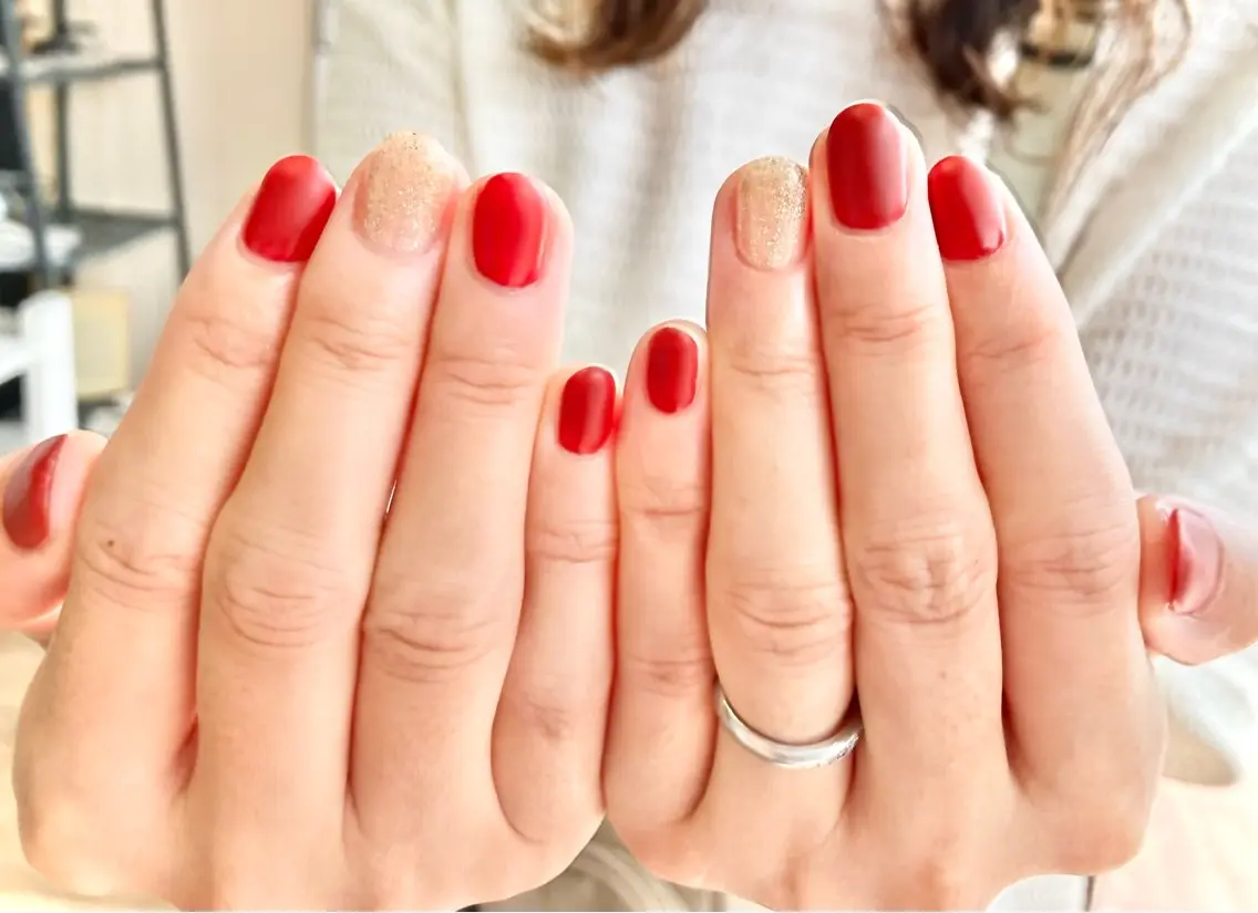 ネイル マットネイル 赤色 ハンドネイル nailsister まゆのネイルデザイン
