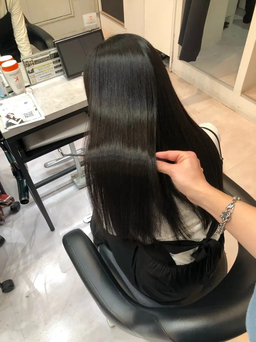ロング カラー 縮毛矯正 トリートメント 🩵レイヤー✖︎ 髪質改善🩵リョウヤのヘアスタイル