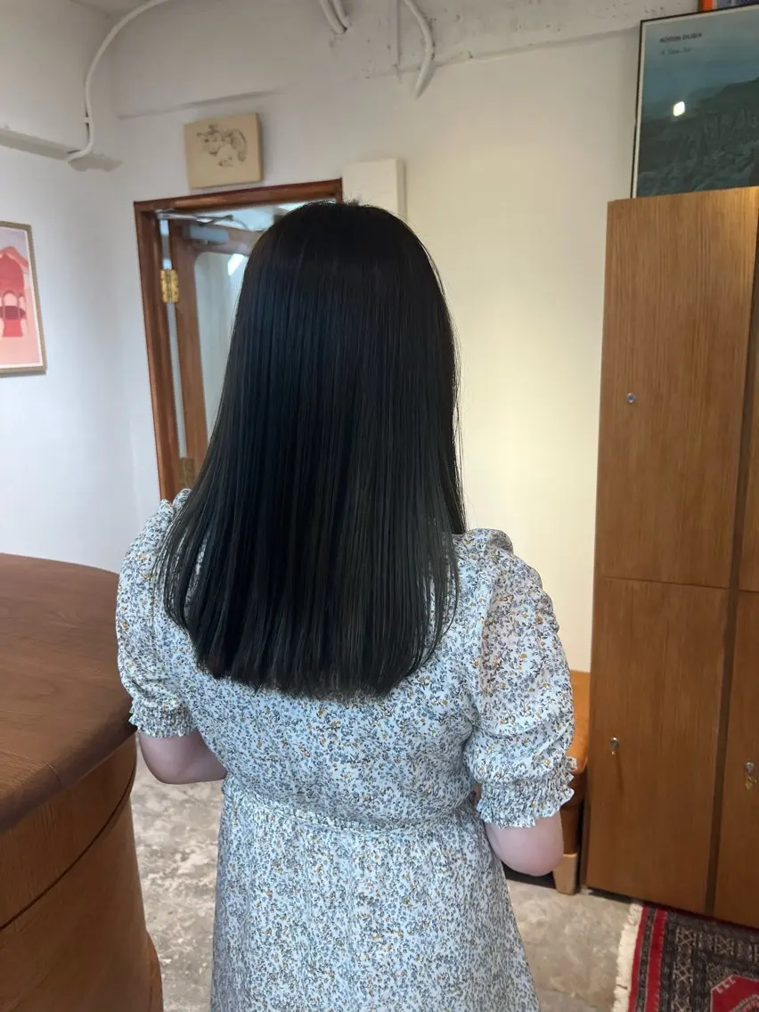 カラー aiko【艶カラー ・ミニモ年内で終了】のヘアスタイル