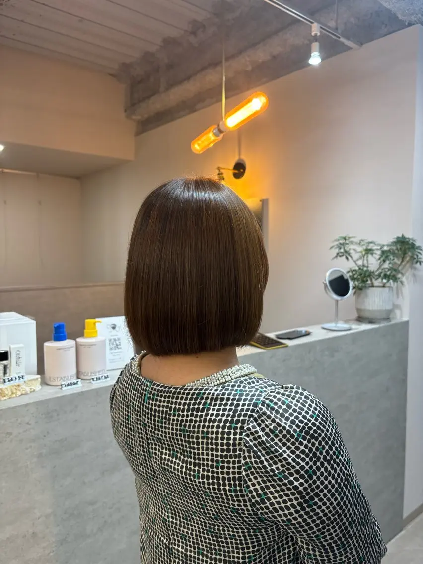 ミディアム カラー しゅり Flag hairのヘアスタイル