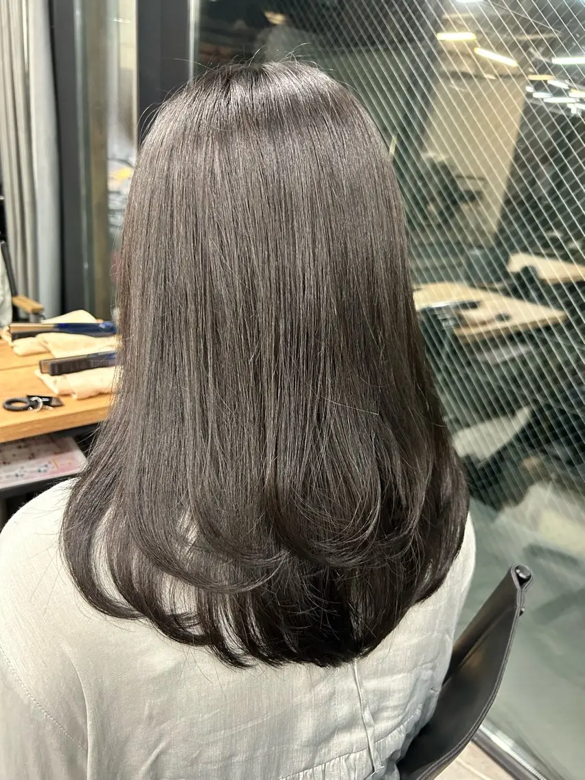 セミロング モテヘア 韓国ヘアhikariのヘアスタイル