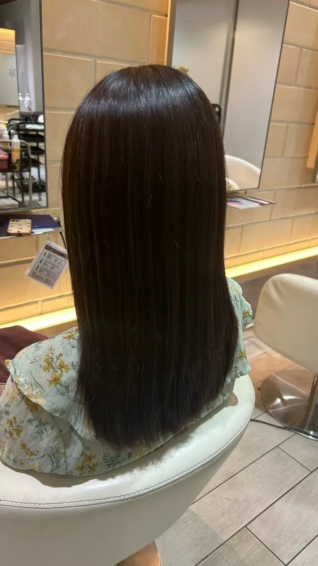 セミロング ハイライト 土田 アキナのヘアスタイル