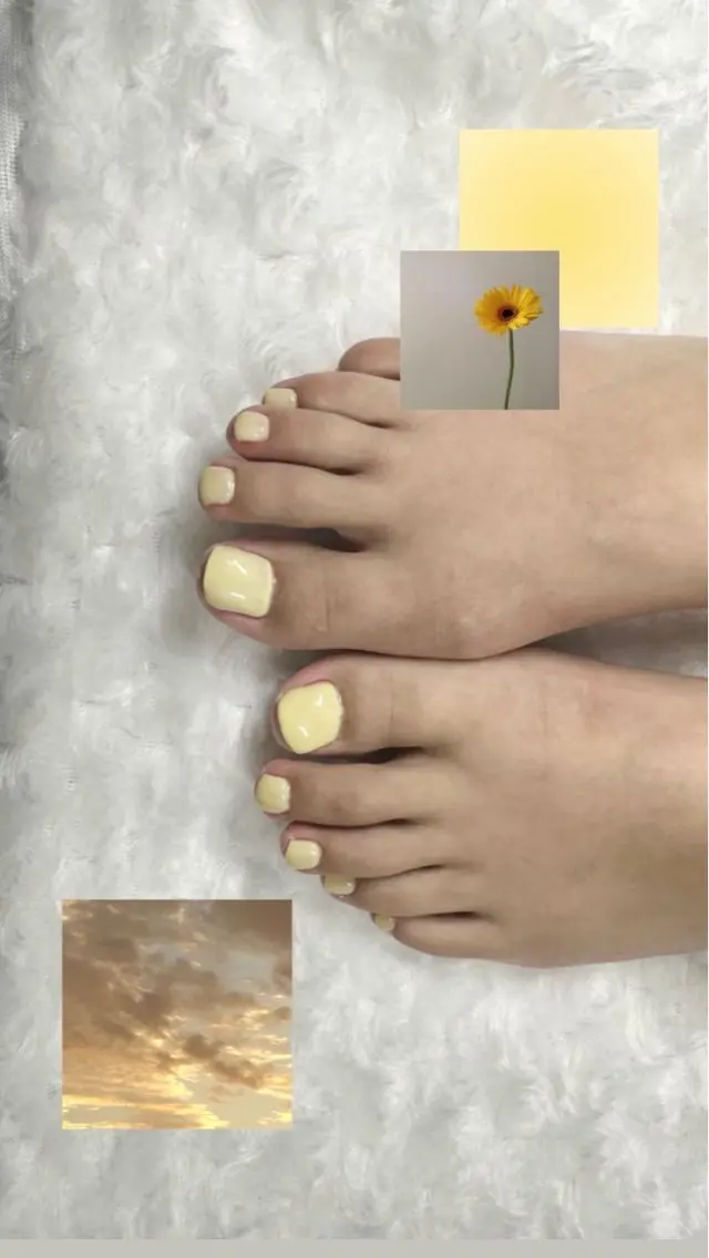 ネイル Sawa ︎︎𓂃⟡.·のネイルデザイン
