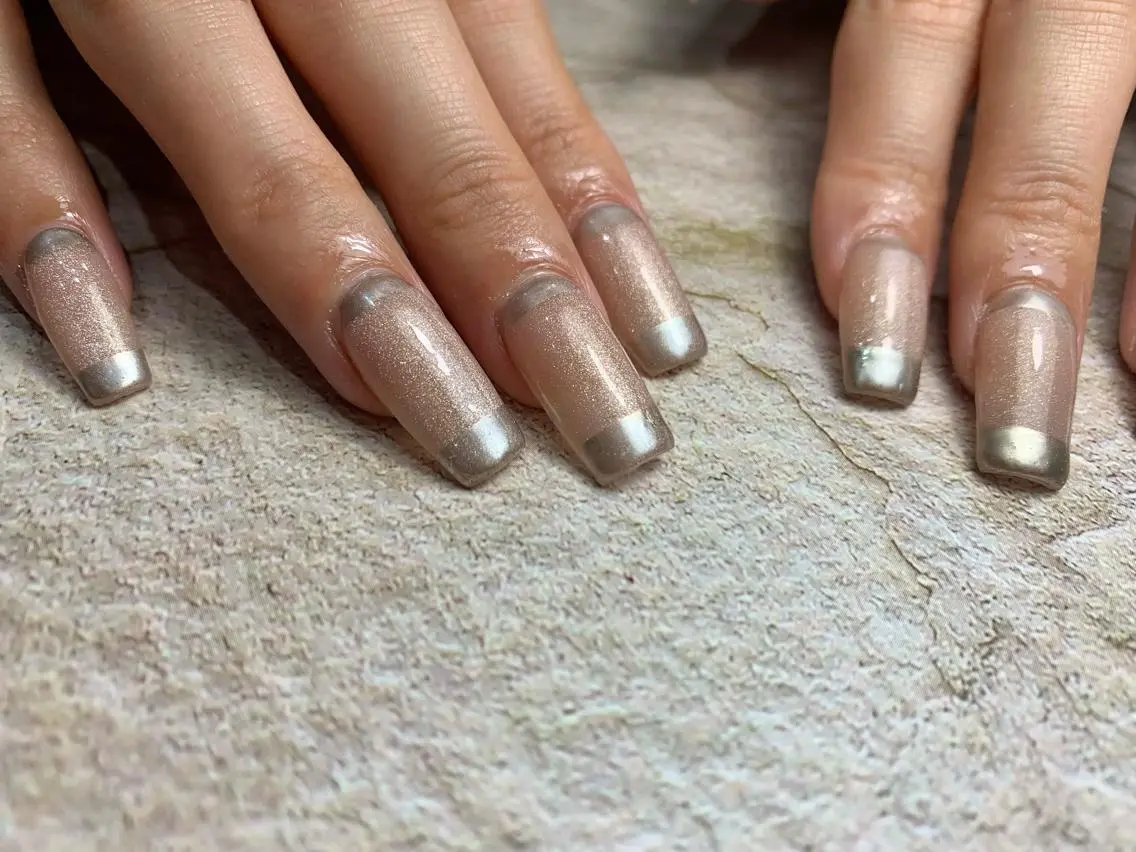 ネイル 成人式 ミラーネイル シンプルネイル ハンドネイル nail room Ly'leaのネイルデザイン