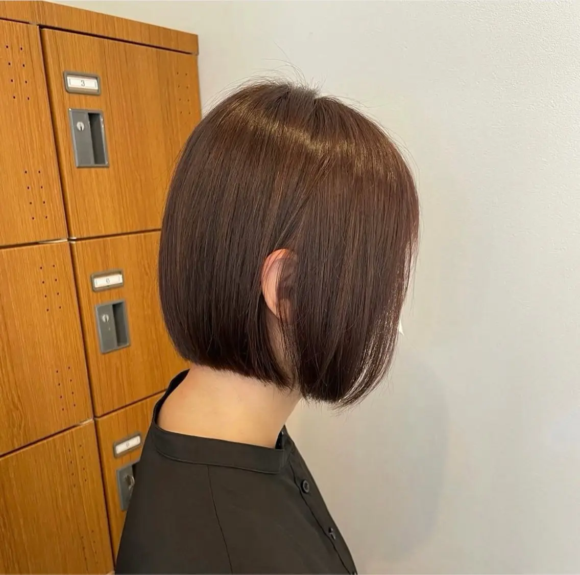 ミディアム ボブ カット ヘアカラー bisou kumiのヘアスタイル