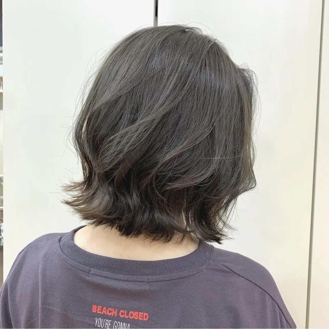 ショート カラー グレージュ オリーブグレージュ オリーブグレー ヘアカラー ayaka 大宮のヘアスタイル