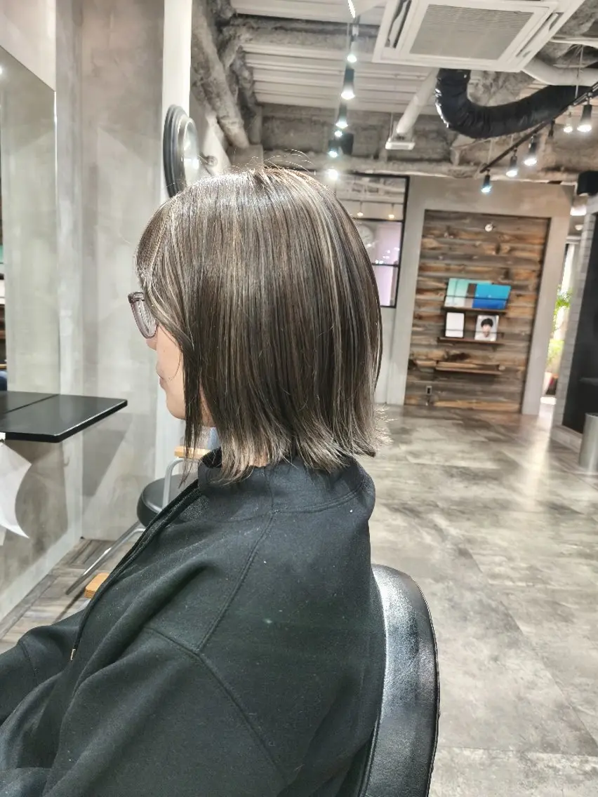 ミディアム カラー ブリーチ 透明感カラー ダブルカラー ハイライトカラー インナーカラー カット ヘアカラー トリートメント VIMhair天神店 縮毛矯正 ハイライトのヘアスタイル