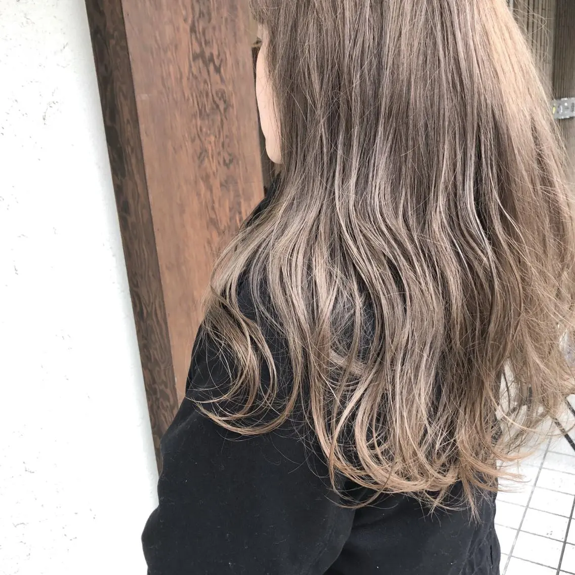 ロング カラー アディクシーカラー ブリーチ 艶髪育成サロン 京橋　shinのヘアスタイル