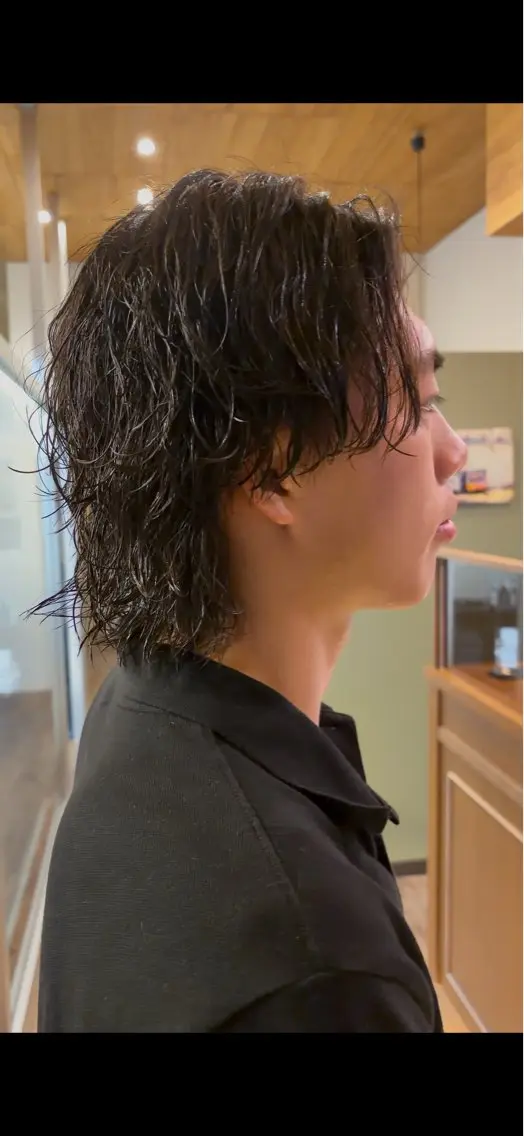 パーマ メンズ メンズパーマ 波巻きパーマ メンズウルフカット ウルフカット カット パーマ 齋藤 大輔のヘアスタイル
