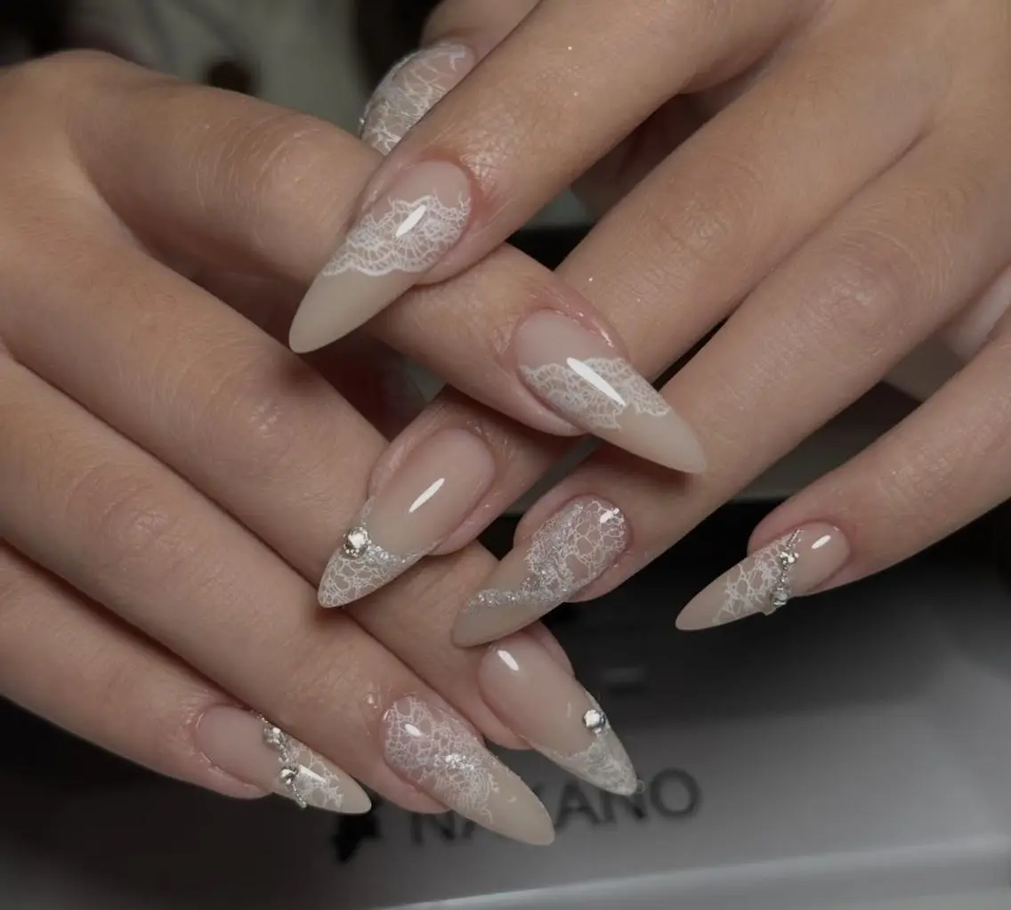 ネイル ハンドネイル 🎀 Ayaka_nailのネイルデザイン