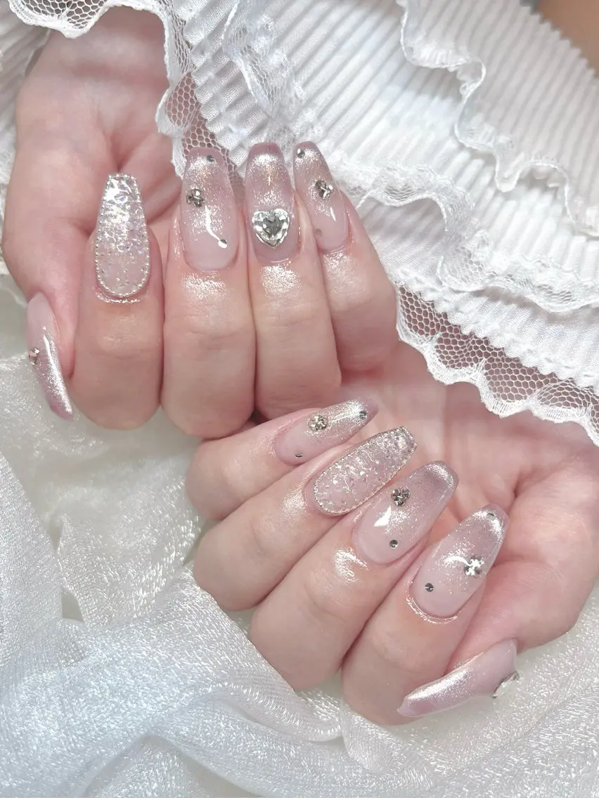 ネイル ハンドネイル moca心斎橋店 Aina🐈⬛🤍のネイルデザイン