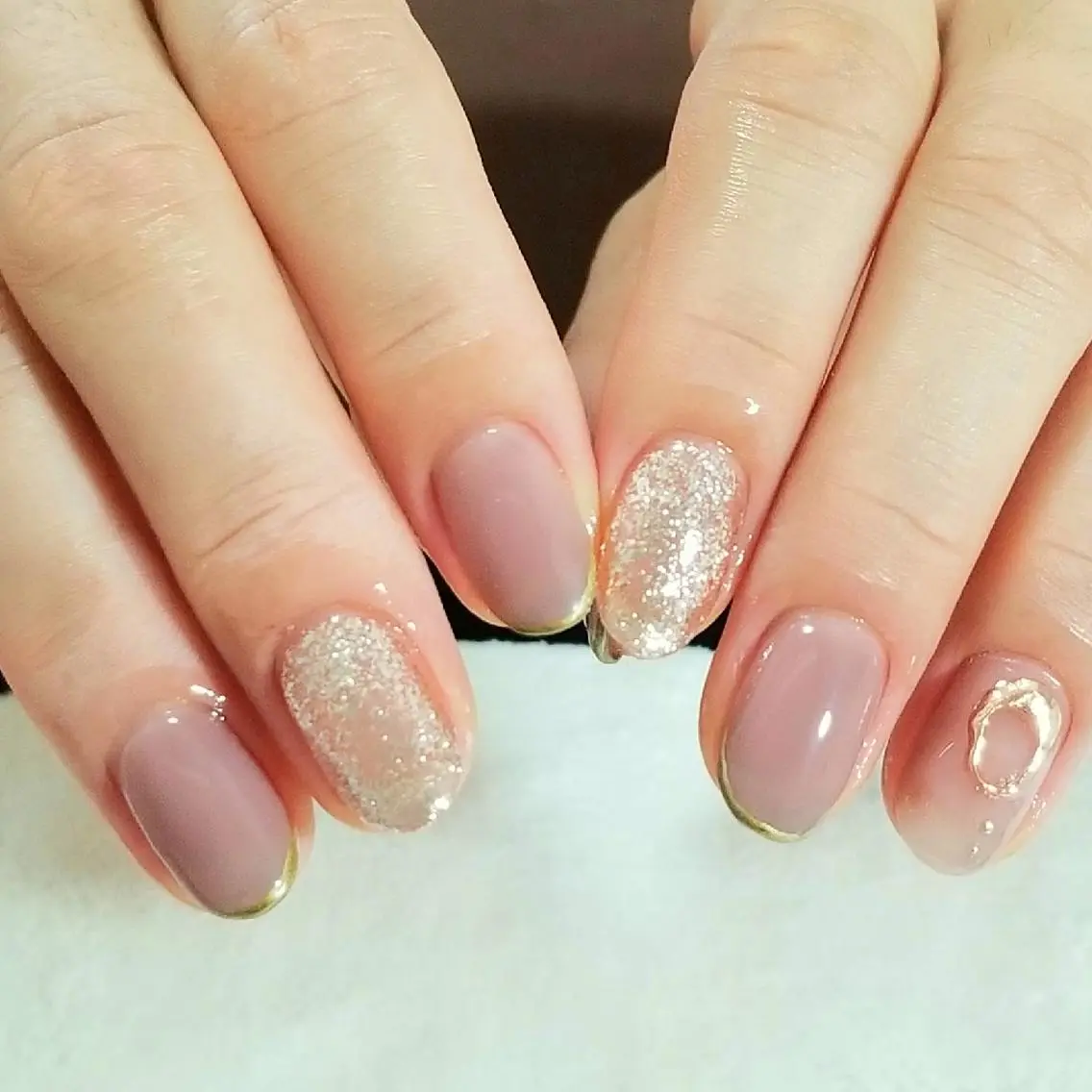 ネイル フレンチネイル ラメ(グリッター) ピンク ピンクベージュ ハンドネイル フットネイル trees_ nailのネイルデザイン