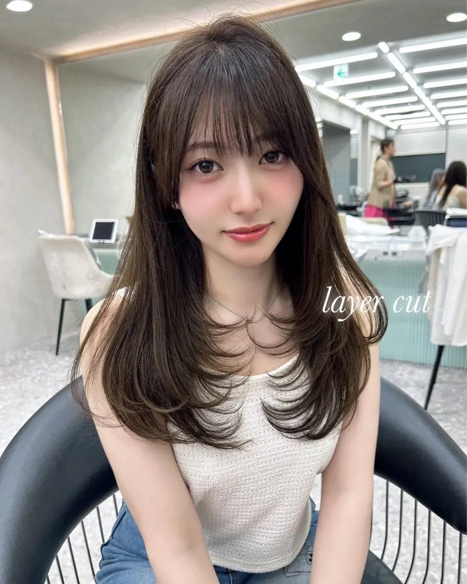 ミディアム カラー ヘアアレンジ カット ヘアカラー トリートメント fumika🎀 ベージュのヘアスタイル