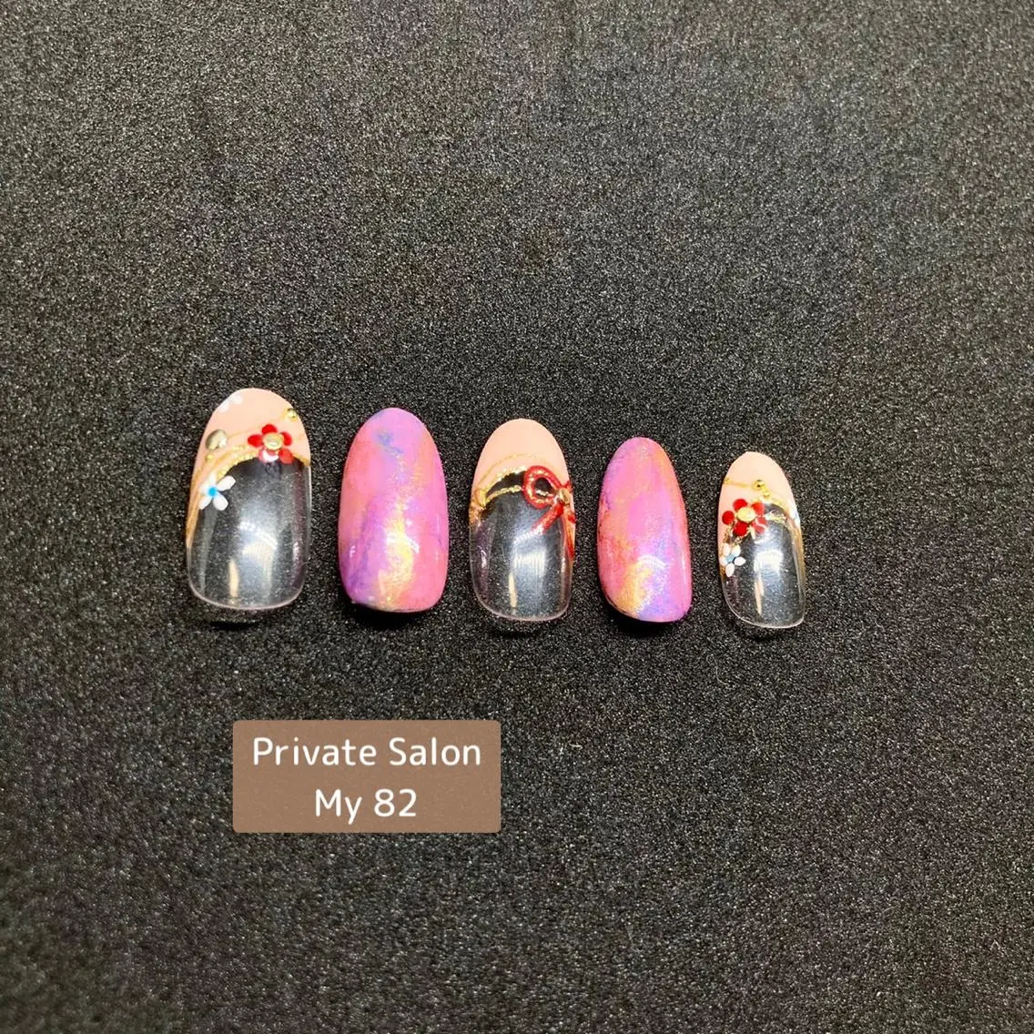 ネイル Private Sa lon  MARLOのネイルデザイン