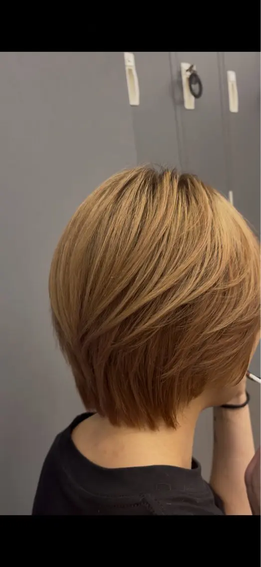 ショート 真下 瑞歩のヘアスタイル