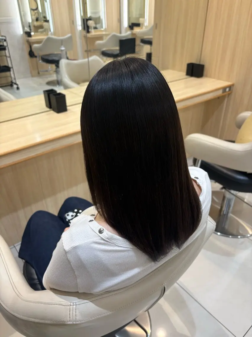 セミロング 縮毛矯正 トリートメント 🍓透明感カラー/ 縮毛矯正 いちか🍓のヘアスタイル