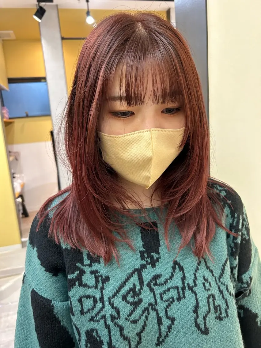 ロング カラー ブリーチ ブラウンカラー レッドカラー レッドブラウン 顔まわりレイヤー カット ヘアカラー トリートメント hubhair レイヤー/透明感のヘアスタイル