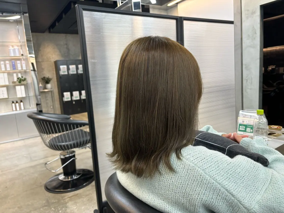 カラー ブラウンカラー オリーブブラウン 🌷艶感カラー🌷 富施 優花のヘアスタイル