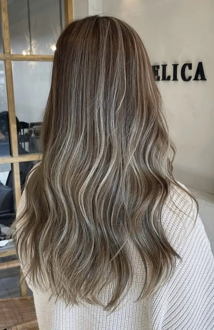 ロング 川井 英郁のヘアスタイル